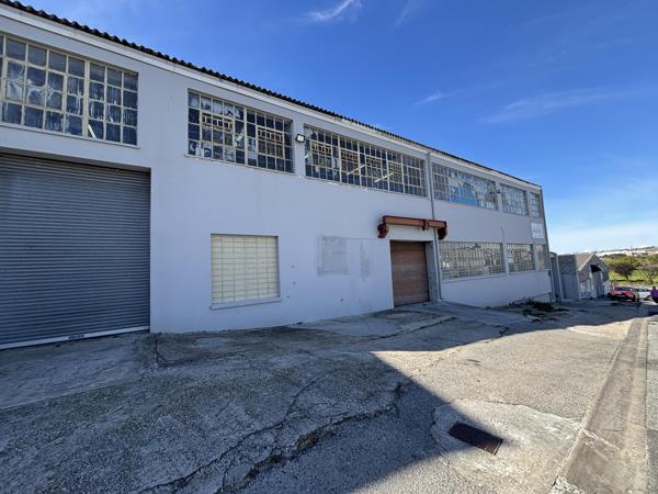 913  m² Industrial space