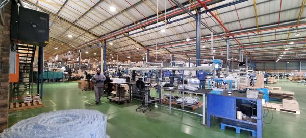 7 889  m² Industrial space