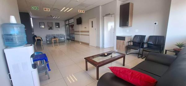 27 m² Commercial space