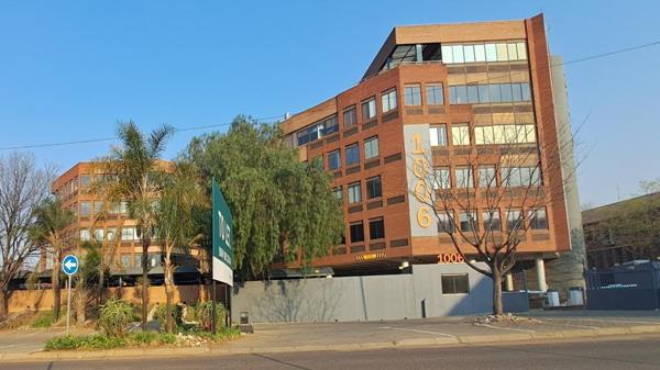 470 m² Office Space