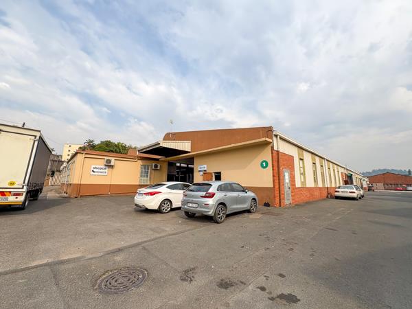 1 068  m² Industrial space