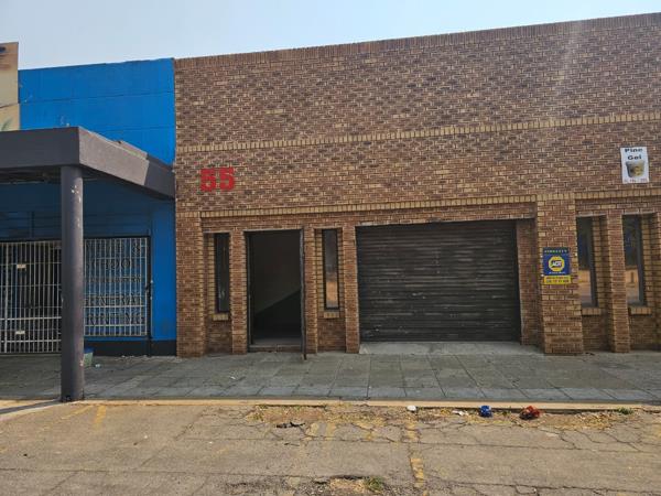 195  m² Industrial space