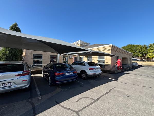 300  m² Office Space