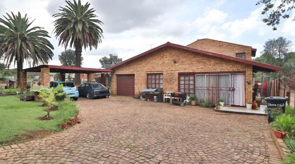 11 Bedroom House