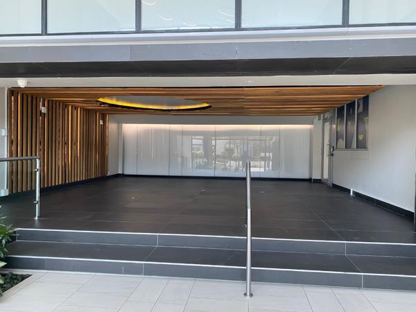 194  m² Commercial space