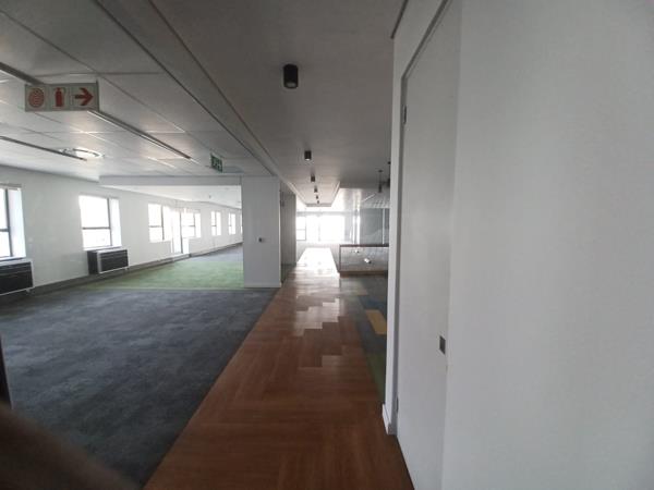668 m² Office Space