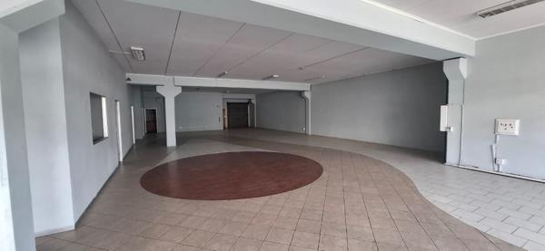 283  m² Retail Space