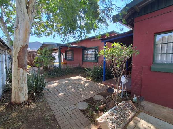 250  m² Commercial space