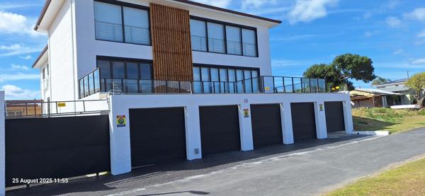 10 Bedroom House