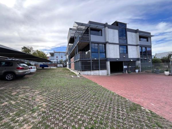 370 m² Commercial space