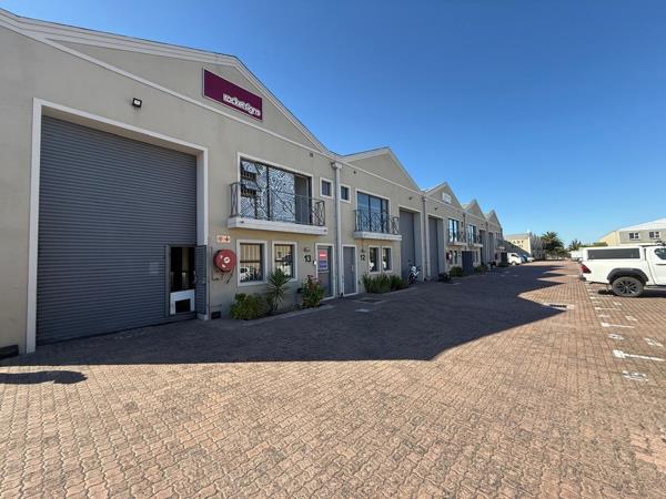 248  m² Commercial space