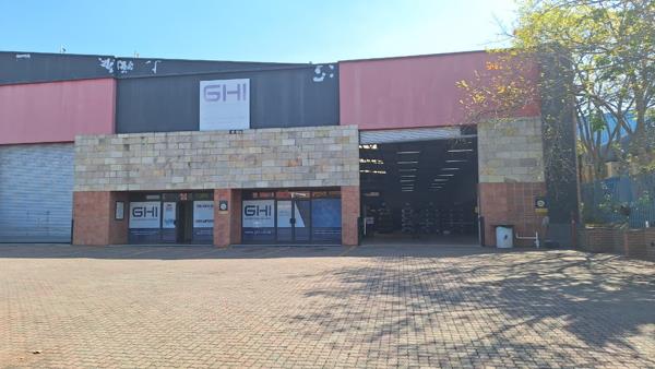 1 400  m² Industrial space