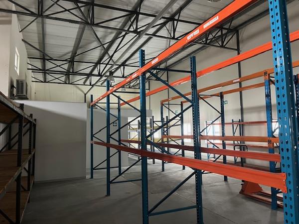 530  m² Industrial space
