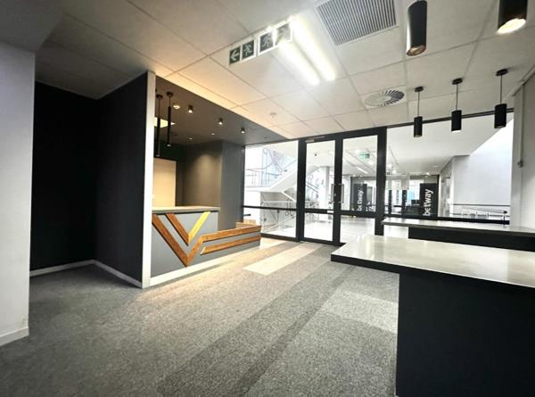 600  m² Commercial space