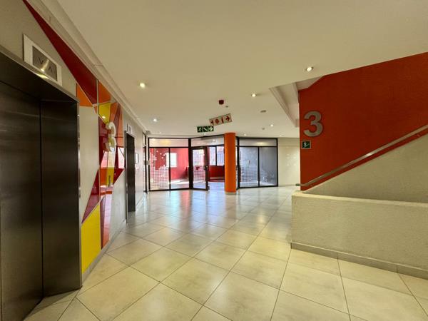 470  m² Office Space