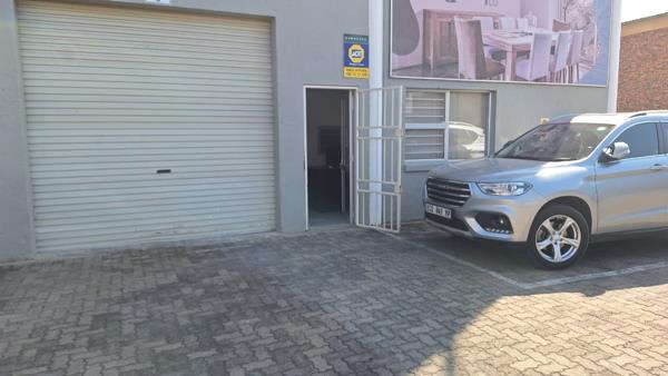 309  m² Industrial space