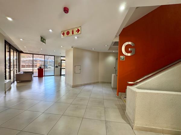 457  m² Office Space