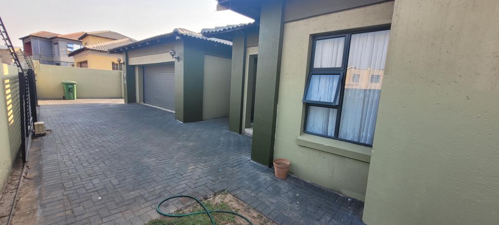 4 Bedroom House