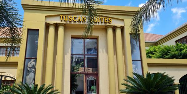 600  m² Office Space