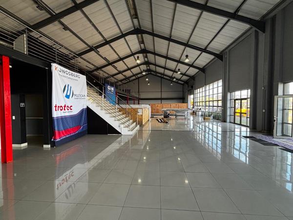 1 200  m² Industrial space