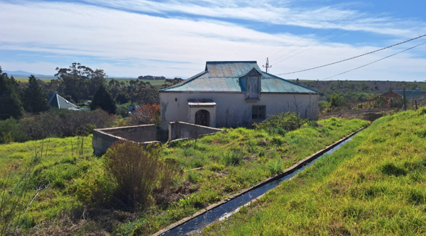 2 Bedroom House