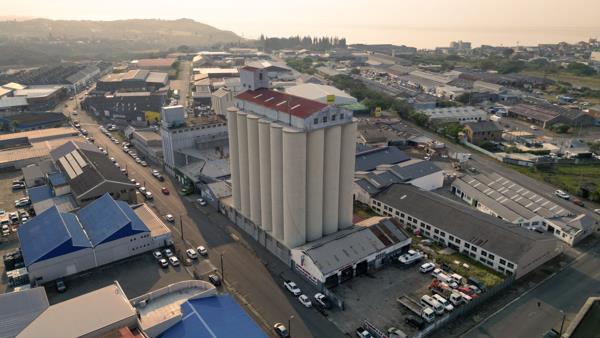 3 421 m² Commercial space