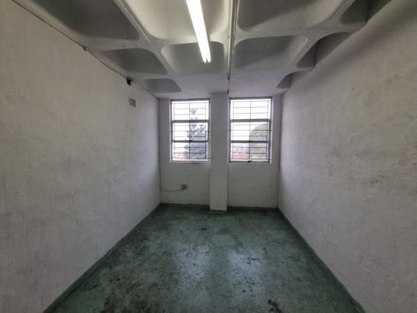 15 m² Retail Space