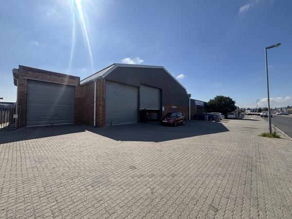 3 170  m² Industrial space