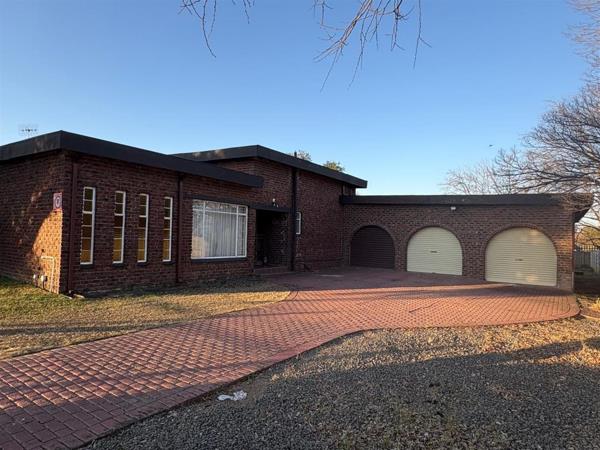 4 Bedroom House
