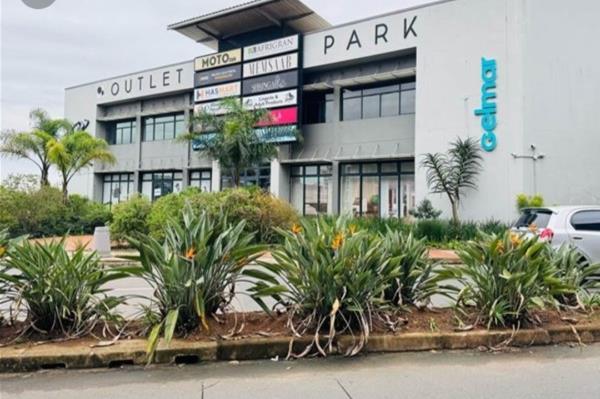 234  m² Retail Space