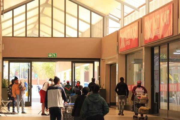 8 717  m² Commercial space