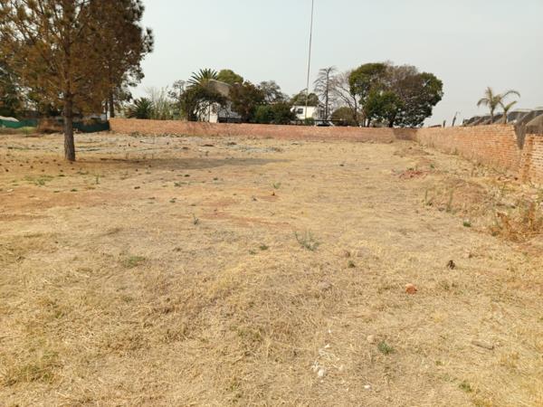 4 000 m² Land