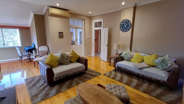 3.5 Bedroom Apartment