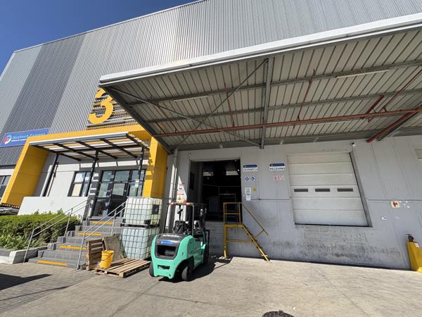 1 697  m² Industrial space