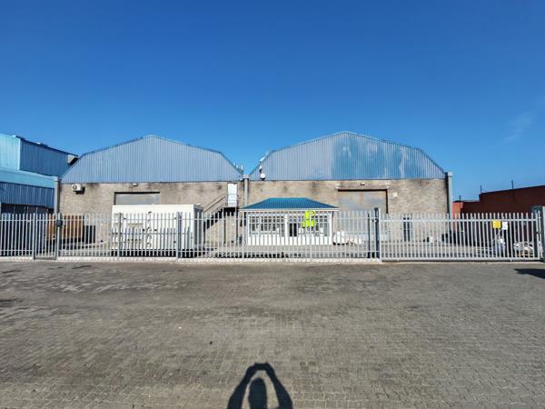 1 575  m² Industrial space