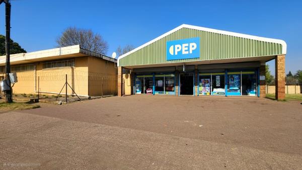 390  m² Commercial space