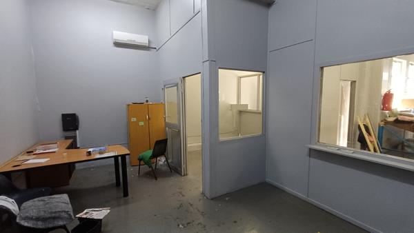 260  m² Industrial space