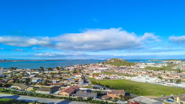 611 m² Land