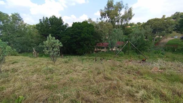 1 702 m² Land