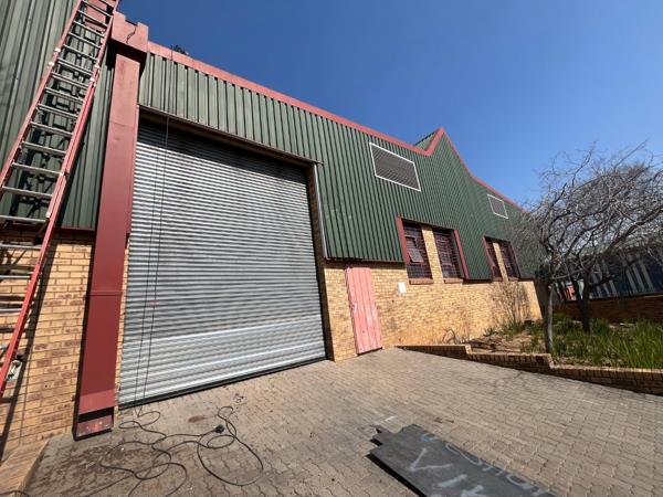 1 083  m² Industrial space