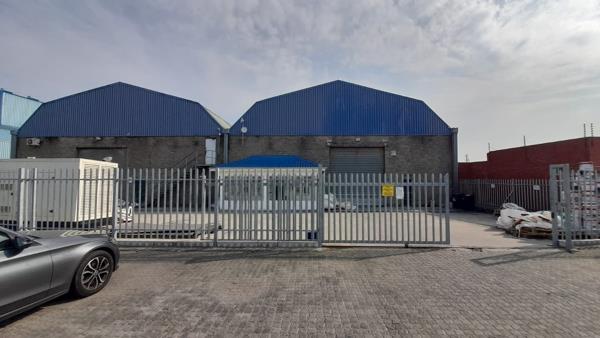 1 574  m² Industrial space