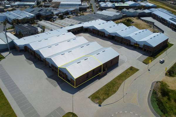 344  m² Industrial space