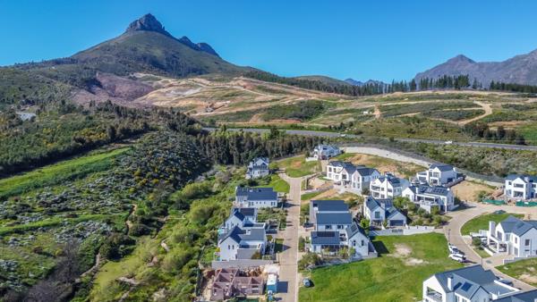 313 m² Land