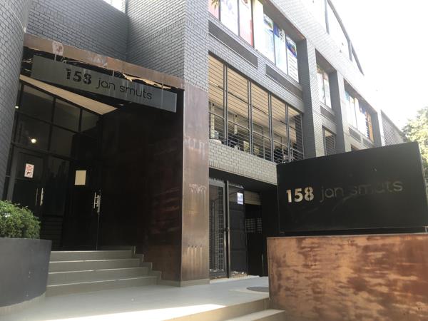 208 m² Commercial space