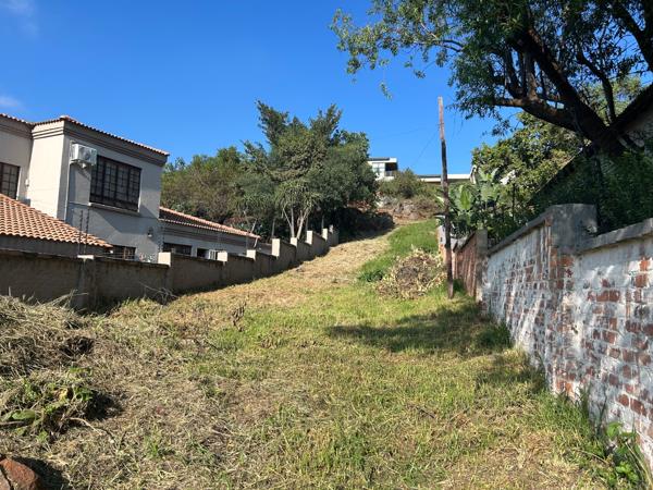 1 328 m² Land