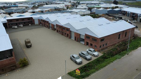 348  m² Industrial space