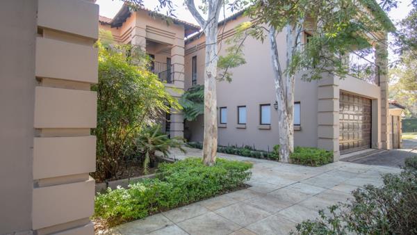 6 Bedroom House