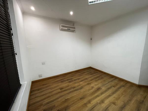 100  m² Commercial space