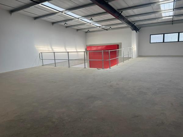 285 m² Industrial space