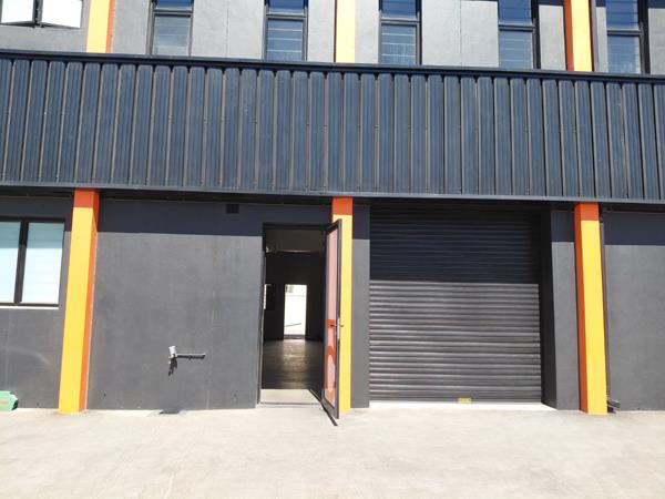 196  m² Commercial space